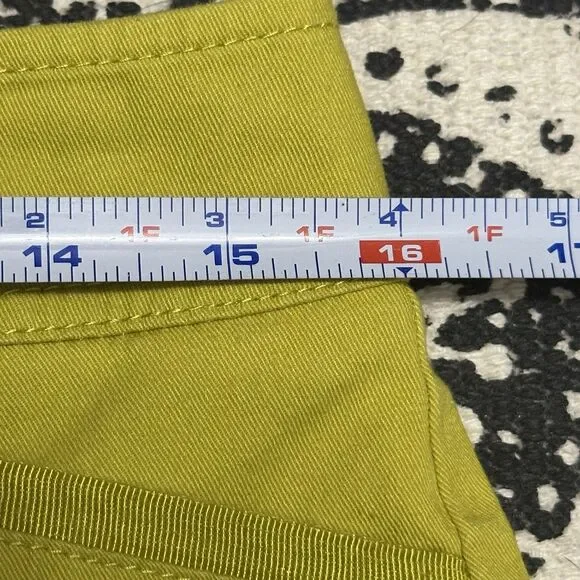 White House Black Market Shorts Womens Size 4 Ribbon Trim Cuff Tab Green Preppy - Picture 12 of 16